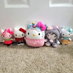 Hello kitty small plush lot